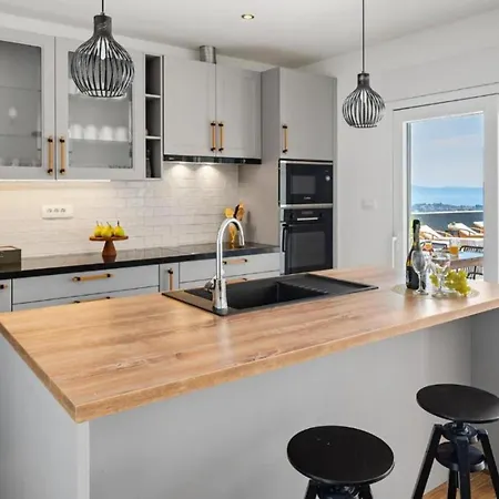 Βίλα Judita - Five Bedroom House Mravince