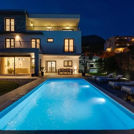 Judita - Five Bedroom House Βίλα *